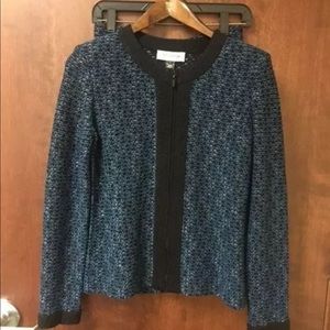 St John suit skirt and jacket size 6 NEW